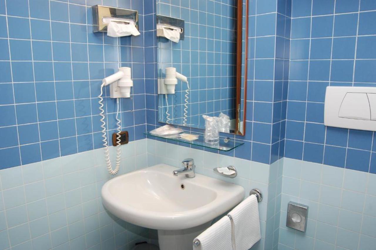 Europa Stabia Hotel Кастеламаре ди Стабия Екстериор снимка
